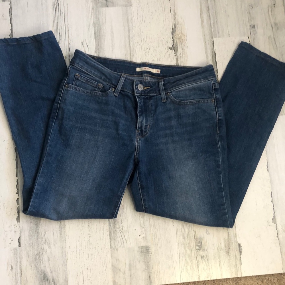 Levis 712 slim size 29